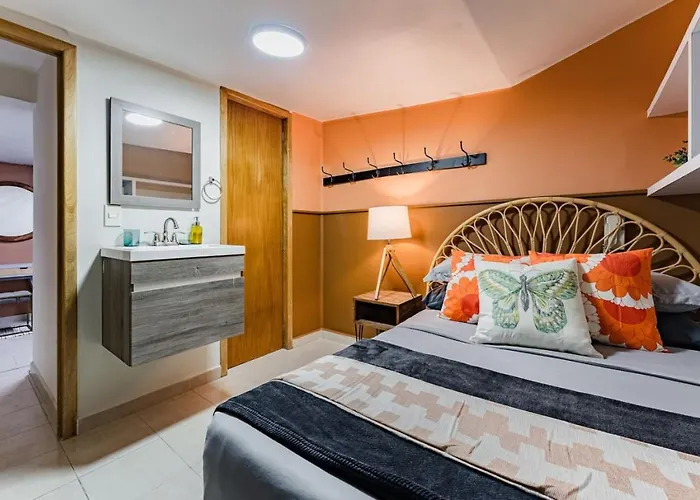 Spacious Hillside With Patio Near Polanco Сasa de vacaciones