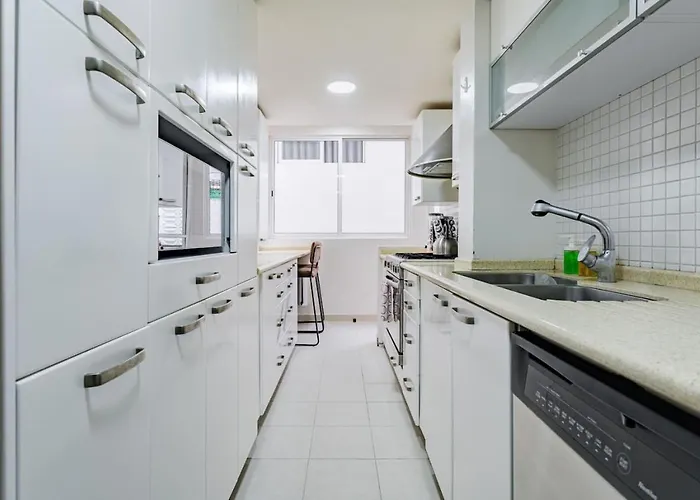 Spacious Hillside With Patio Near Polanco Сasa de vacaciones *