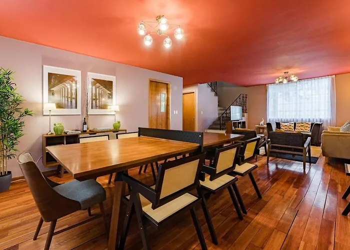 Spacious Hillside With Patio Near Polanco Сasa de vacaciones